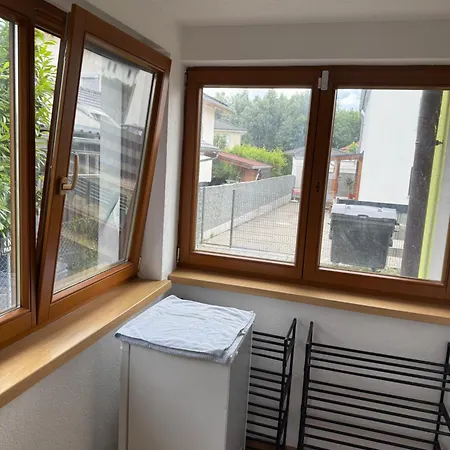 Gepflegtes Einfamilien Haus דירה